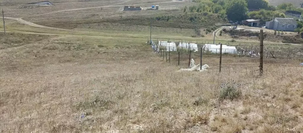 Участок в Крым, Бахчисарайский район, Почтовское с/пос, с. ... - Фото 1