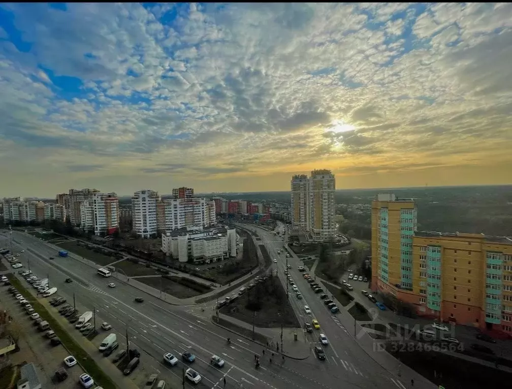 4-к кв. Московская область, Химки Молодежная ул., 76 (100.4 м) - Фото 1