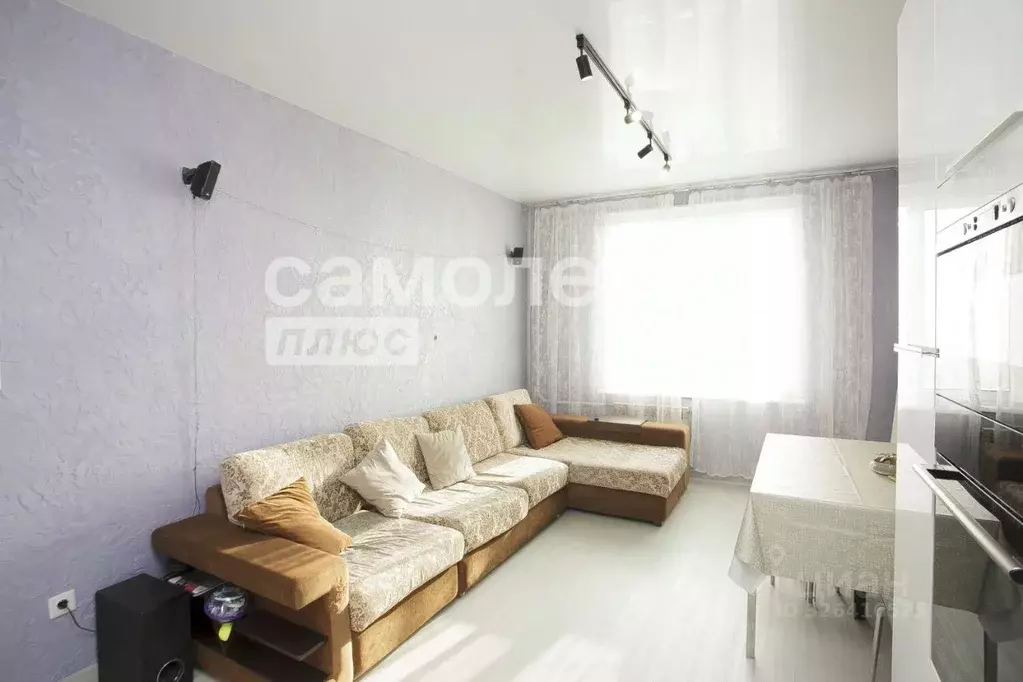 3-к кв. Кемеровская область, Кемерово просп. Шахтеров, 62Б (72.7 м) - Фото 2