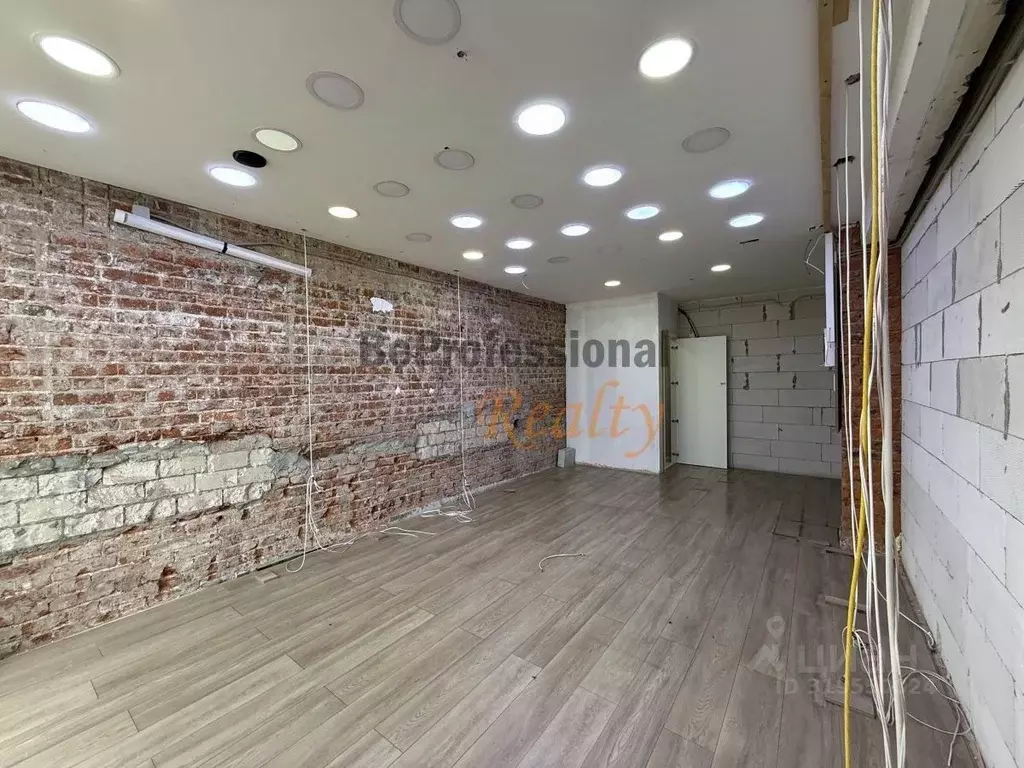 Помещение свободного назначения в Москва просп. Мира, 44 (31 м) - Фото 1