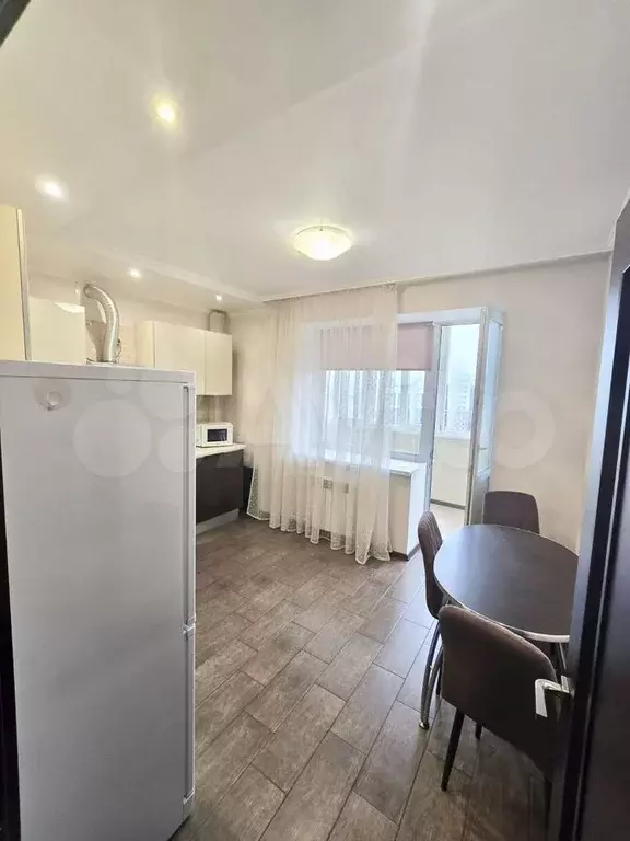 2-к. квартира, 74 м, 9/10 эт. - Фото 1