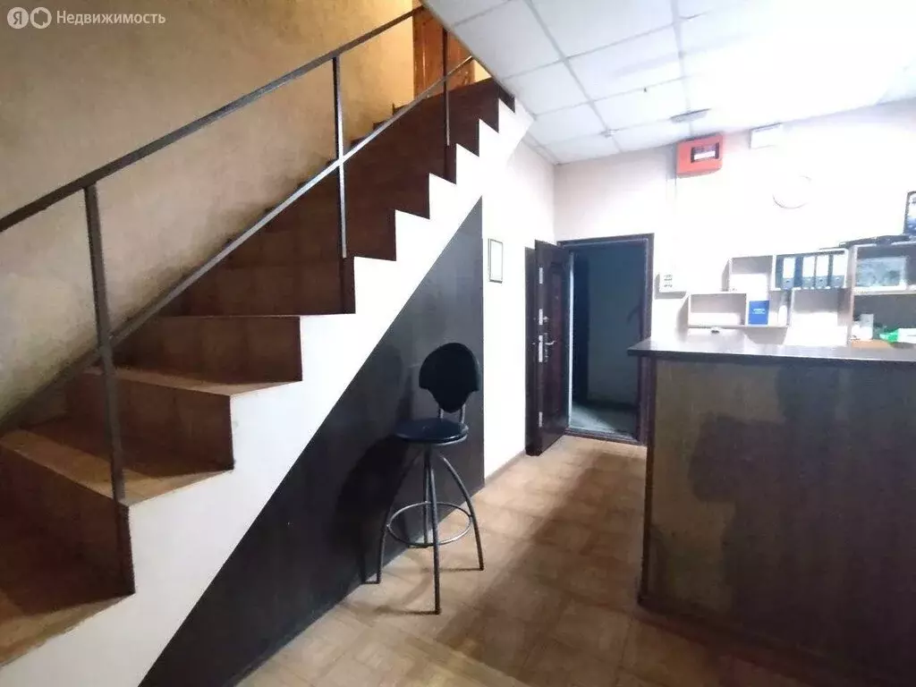 Торговая площадь (670 м) - Фото 1