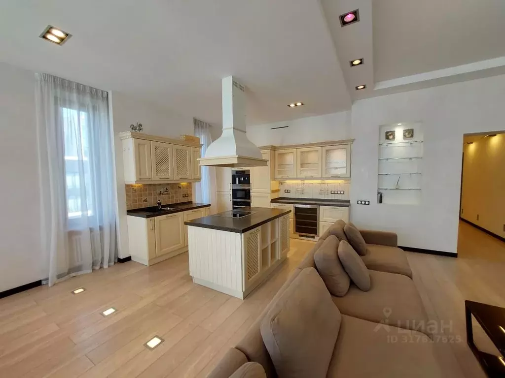 3-к кв. Санкт-Петербург наб. Мартынова, 62К (150.0 м) - Фото 0
