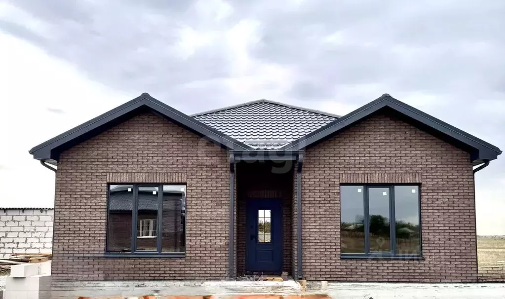 Дом в Ростовская область, Аксайский район, Ольгинская ст-ца Кузнецкая ... - Фото 1