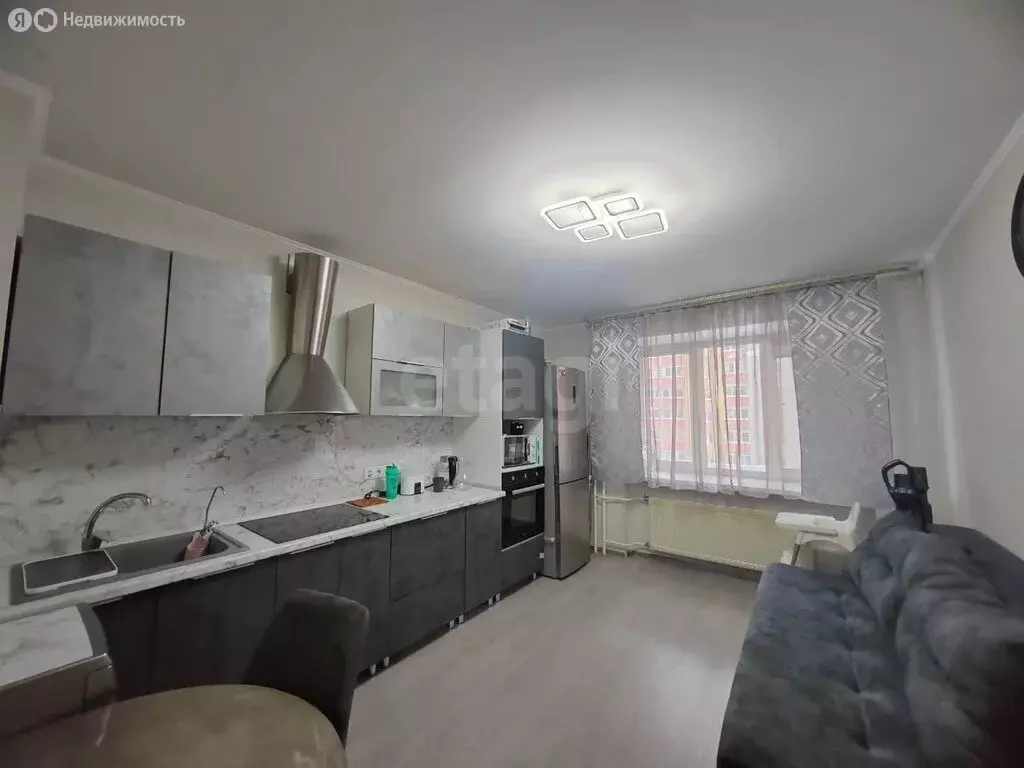 2-комнатная квартира: Тюмень, Малая Боровская улица, 5 (53 м) - Фото 1