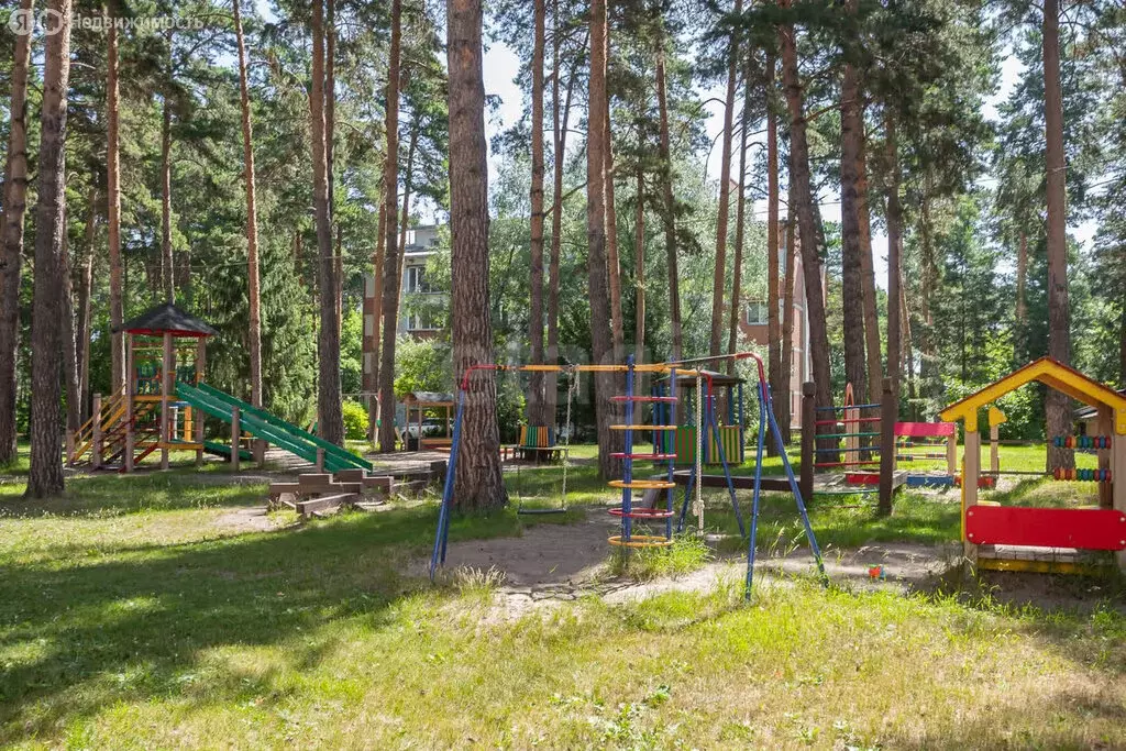 4-комнатная квартира: Бердск, Изумрудный городок, 11 (343 м) - Фото 0