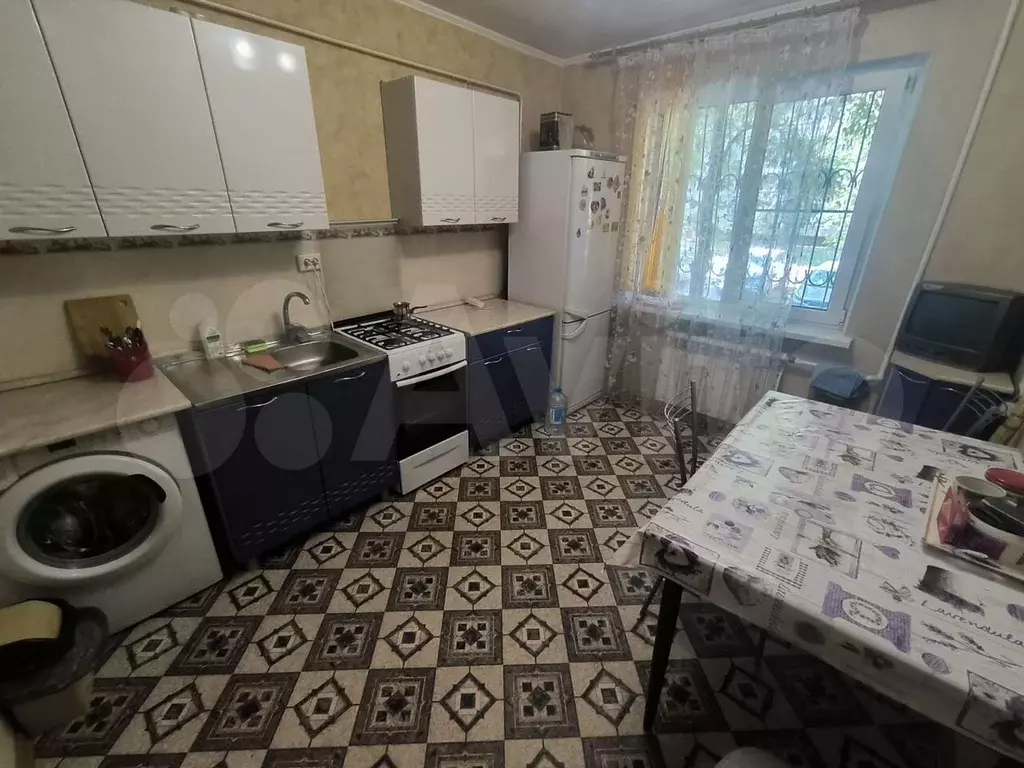 2-к. квартира, 52 м, 1/9 эт. - Фото 0
