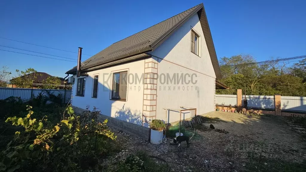 Дом в Краснодарский край, Абинск Народная ул., 13 (110 м) - Фото 1