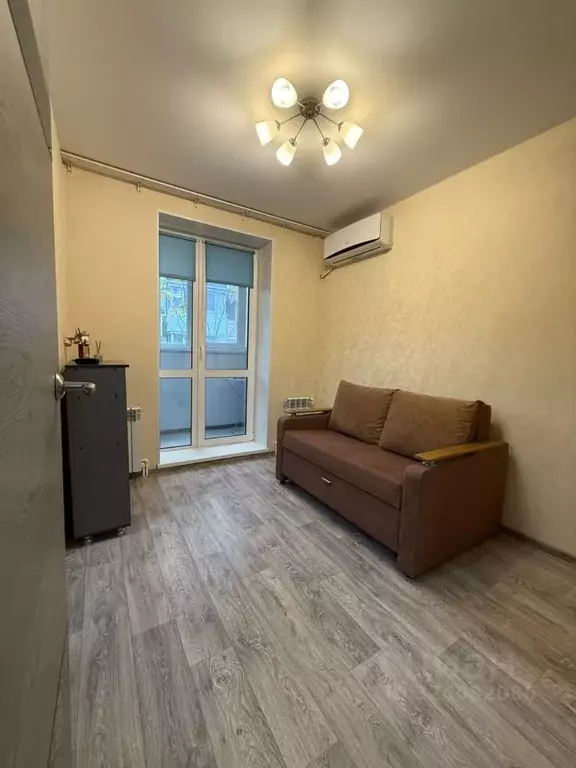 1-к кв. Волгоградская область, Волгоград ул. Добрушина, 10 (21.0 м) - Фото 1