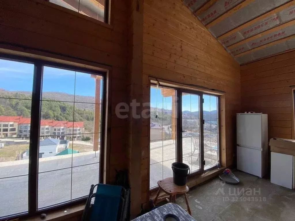 Дом в Краснодарский край, Новороссийск городской округ, с. Абрау-Дюрсо ... - Фото 1