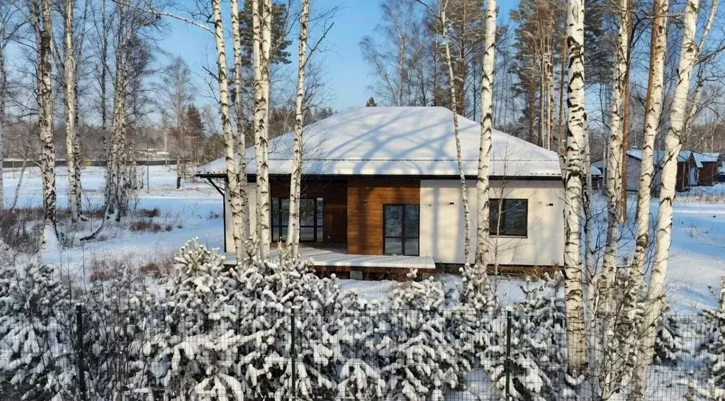 Дом в Свердловская область, Сысертский муниципальный округ, пос. ... - Фото 1