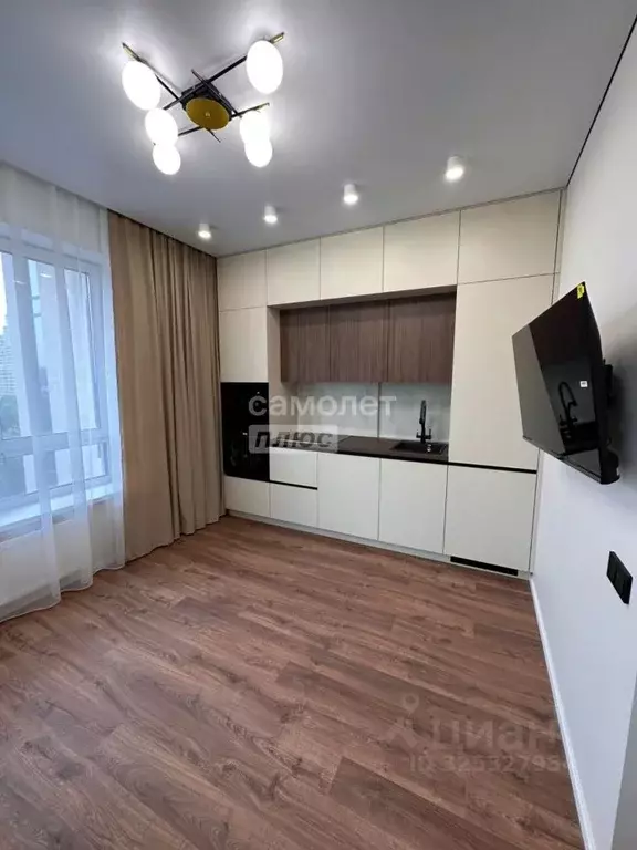 3-к кв. Свердловская область, Екатеринбург ул. Большакова, 66 (70.9 м) - Фото 1