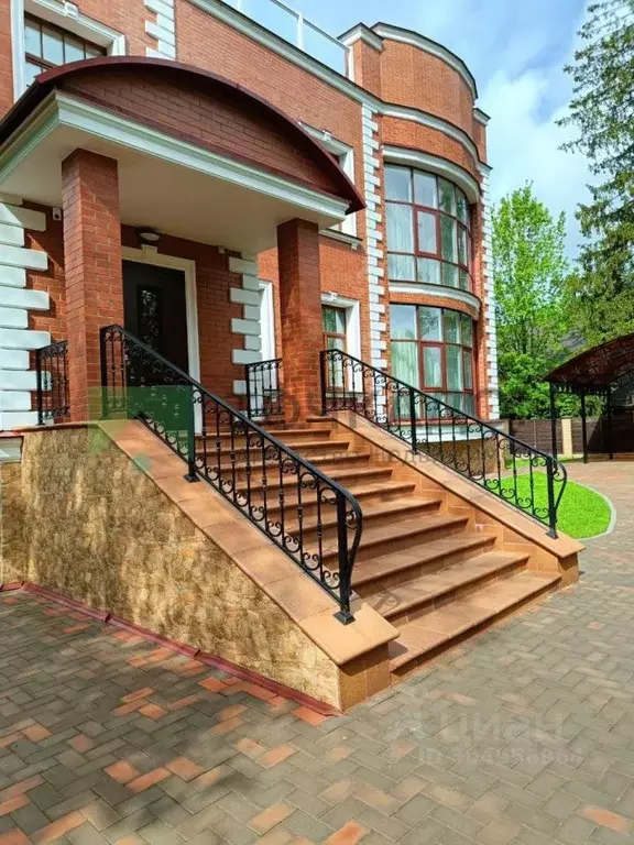 Дом в Санкт-Петербург пос. Песочный, Школьная ул., 15 (557 м) - Фото 0