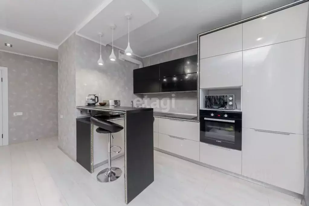 1-к кв. Тюменская область, Тюмень ул. Михаила Сперанского, 17 (48.9 м) - Фото 2