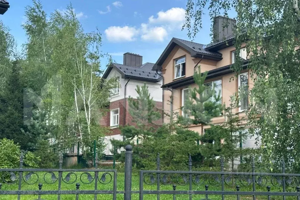 Дом в Московская область, Одинцовский городской округ, с. Усово, ... - Фото 1