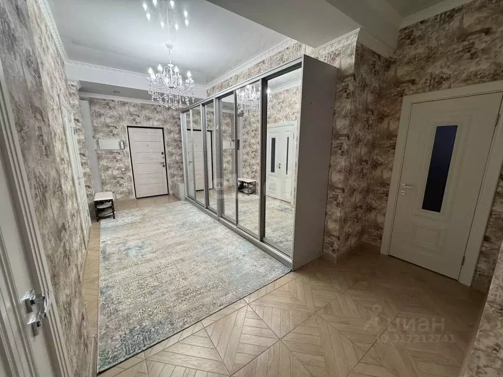 3-к кв. Ставропольский край, Ессентуки Октябрьская ул. (119.4 м) - Фото 0
