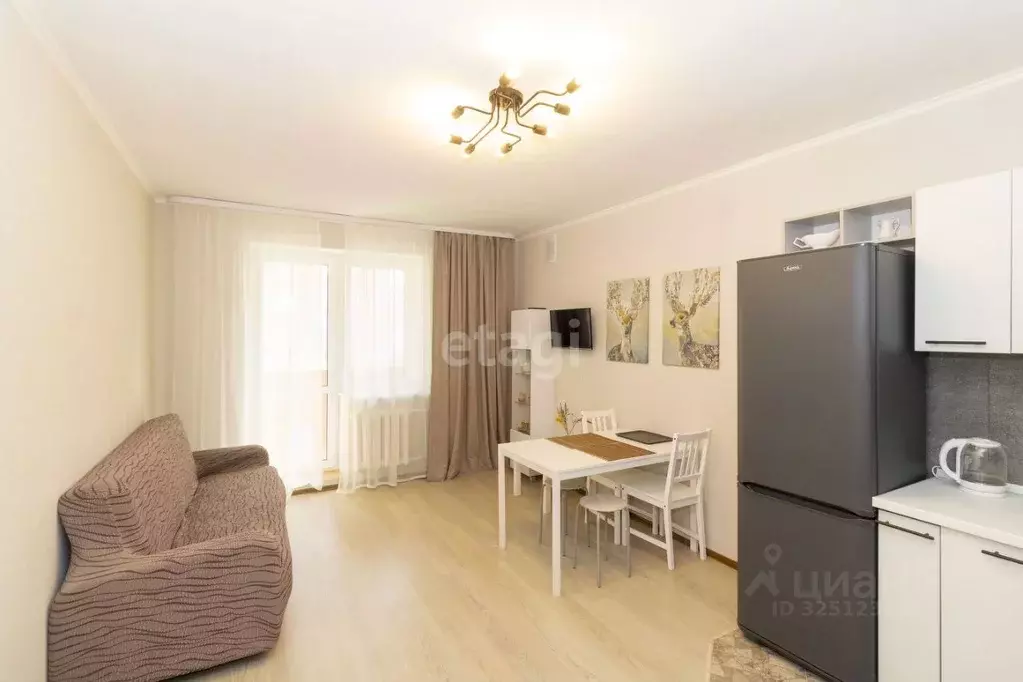 1-к кв. Тюменская область, Тюмень Депутатская ул., 80к2 (59.0 м) - Фото 1