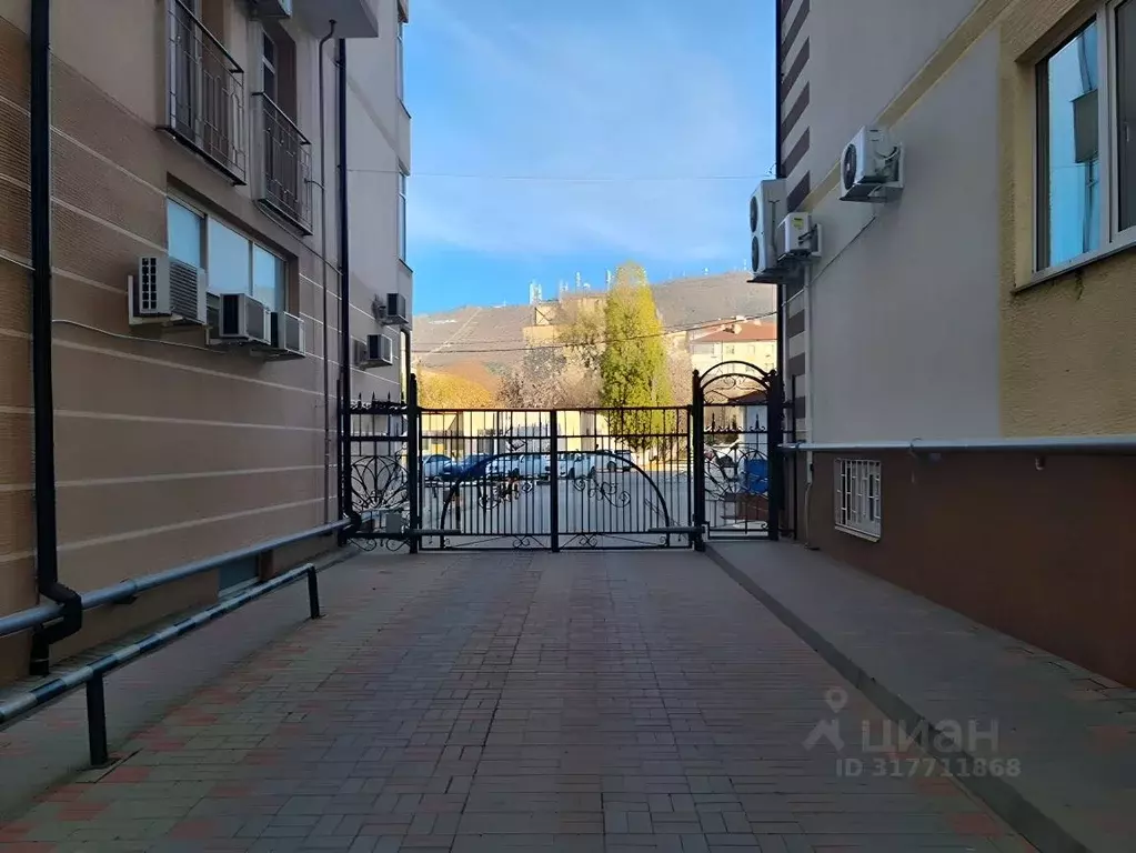 1-к кв. Краснодарский край, Геленджик ул. Островского, 67Д (55.0 м) - Фото 0
