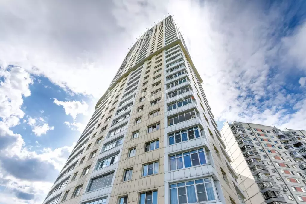 2-к кв. Москва ул. Крылатские Холмы, 33к1 (80.0 м) - Фото 1
