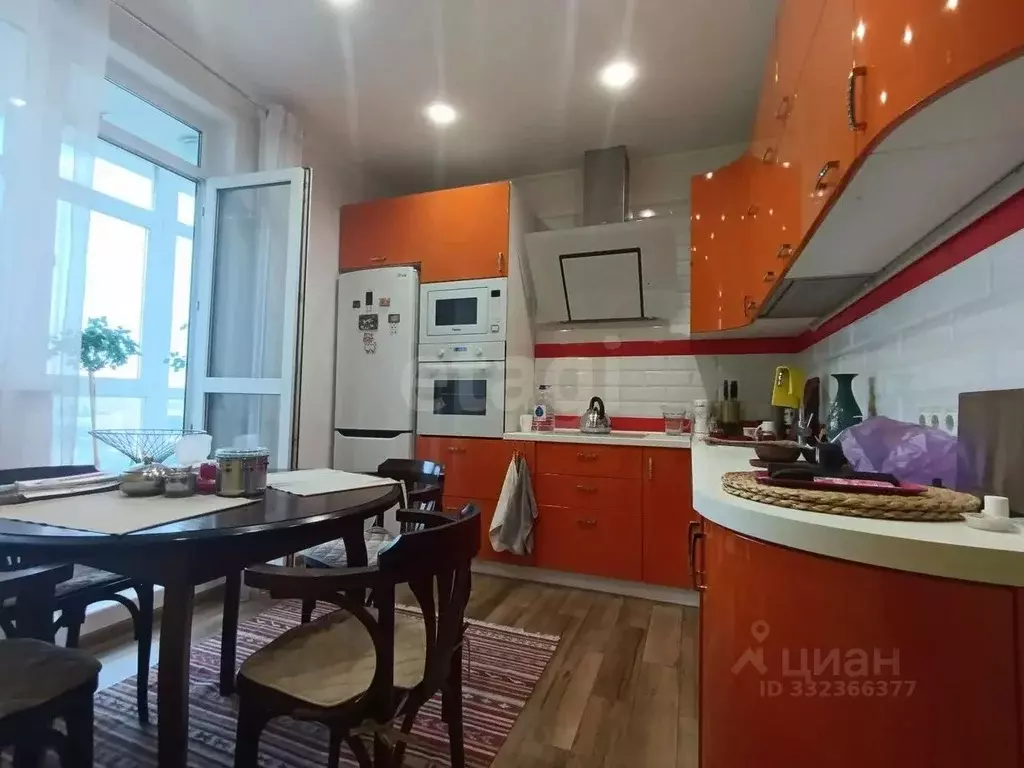 2-к кв. Крым, Симферополь ул. Калинина (64.9 м) - Фото 1