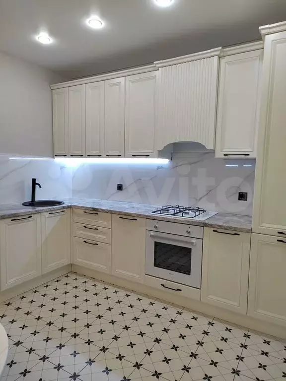 1-к. квартира, 40 м, 6/9 эт. - Фото 1