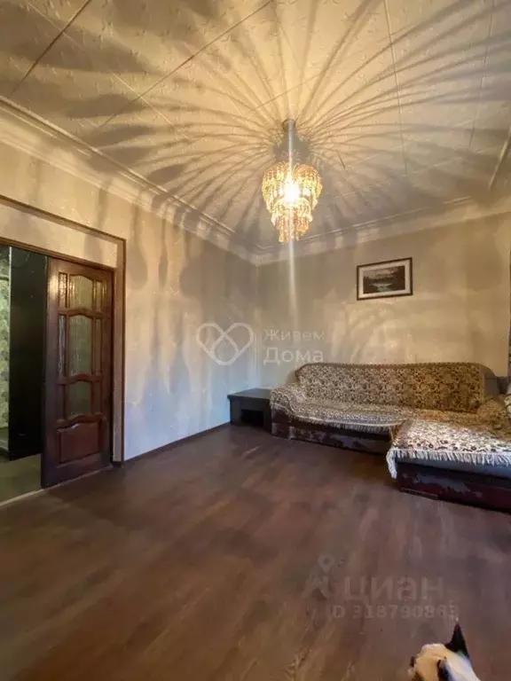 3-к кв. Волгоградская область, Волгоград ул. Салтыкова-Щедрина, 24 ... - Фото 0