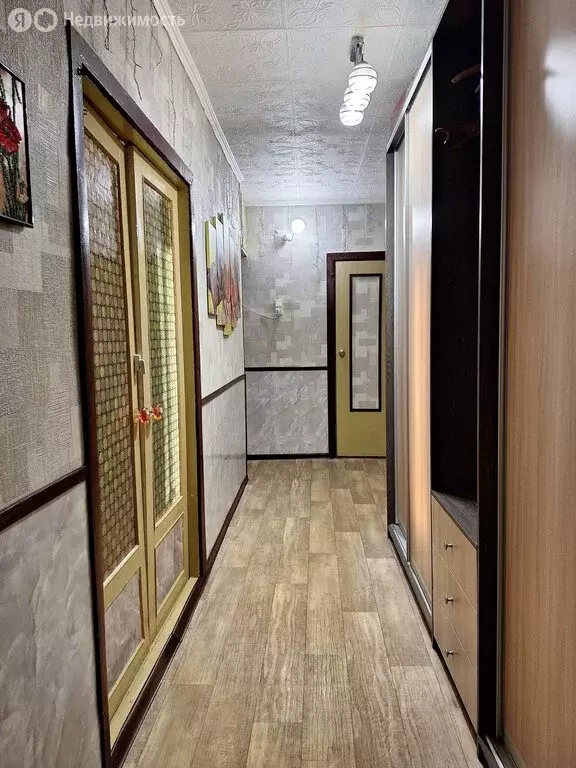 4-комнатная квартира: Казань, улица Кутузова, 10А (73 м) - Фото 1
