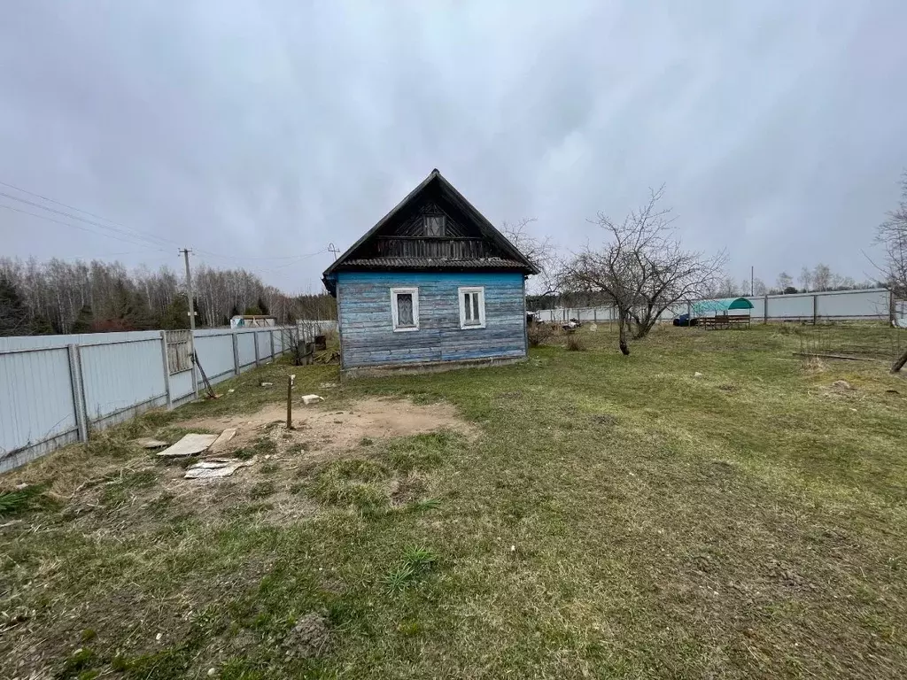 Дом в Псковская область, Великолукский район, Лычевская волость, д. ... - Фото 0