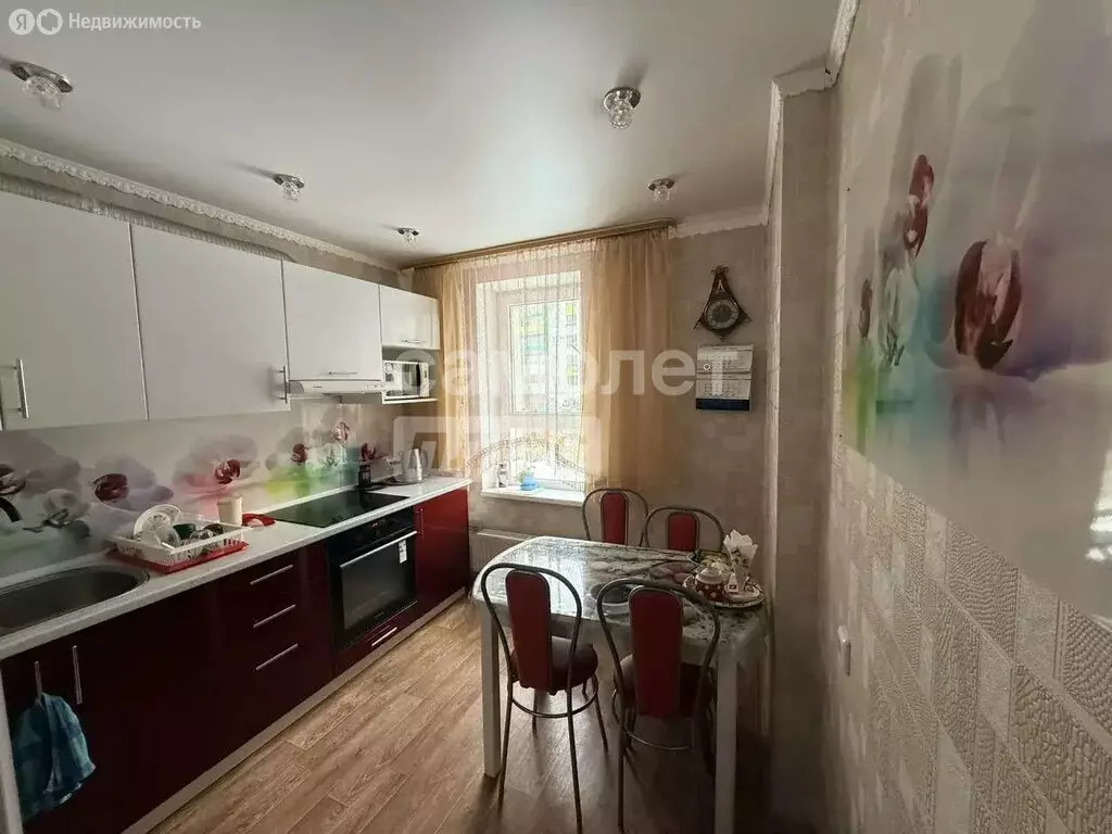 2-комнатная квартира: Уфа, улица Евгения Столярова, 4А (45 м) - Фото 1