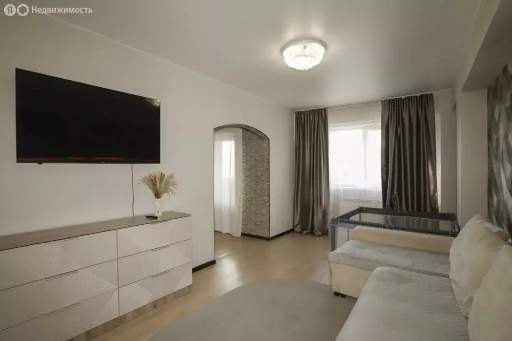 3-комнатная квартира: Иркутск, бульвар Рябикова, 98 (77 м) - Фото 1