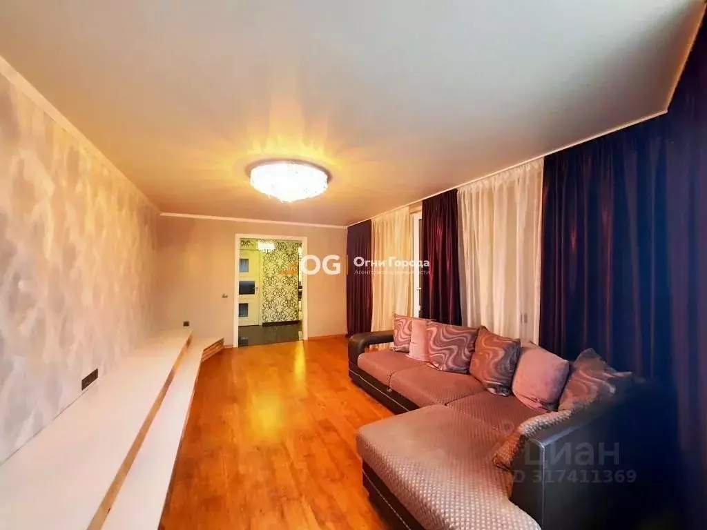 3-к кв. Брянская область, Брянск ул. Евдокимова, 8 (76.8 м) - Фото 1