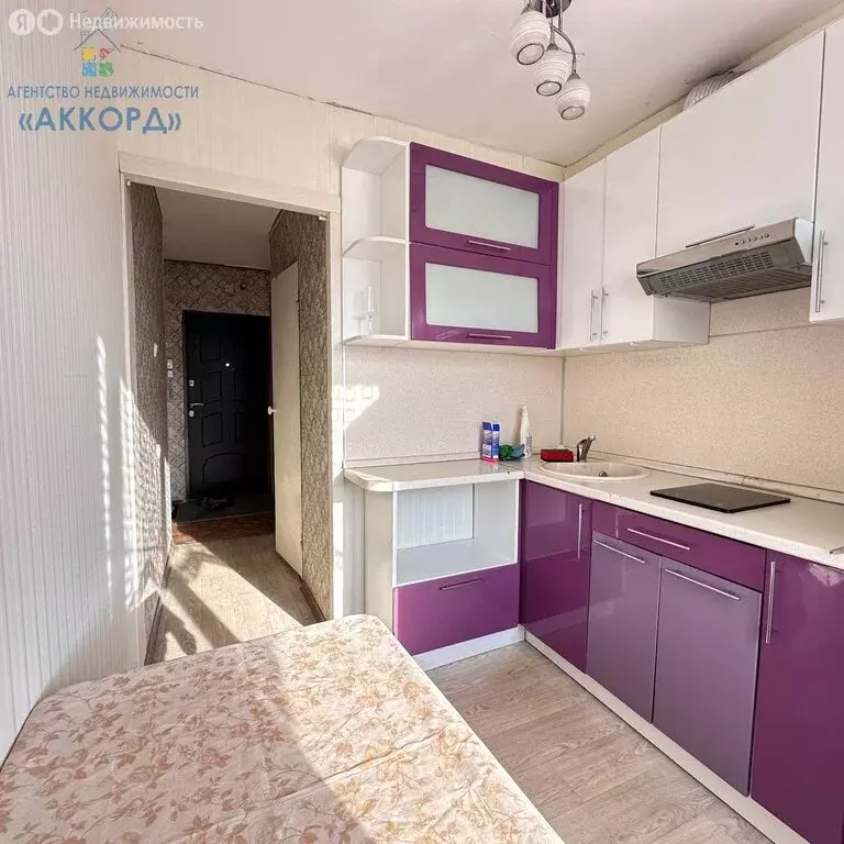 2-комнатная квартира: Барнаул, улица Панфиловцев, 4Ак2 (40 м) - Фото 1