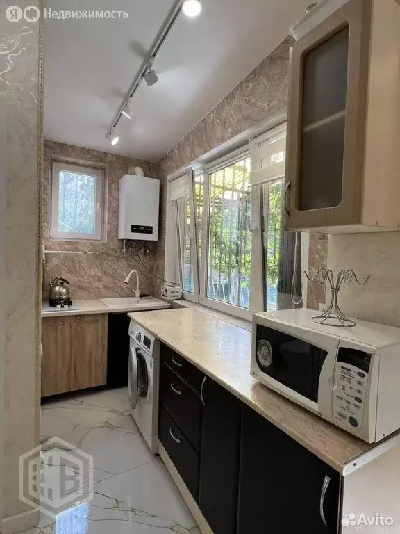 2-комнатная квартира: Ялта, Таврическая улица, 4 (40 м) - Фото 1