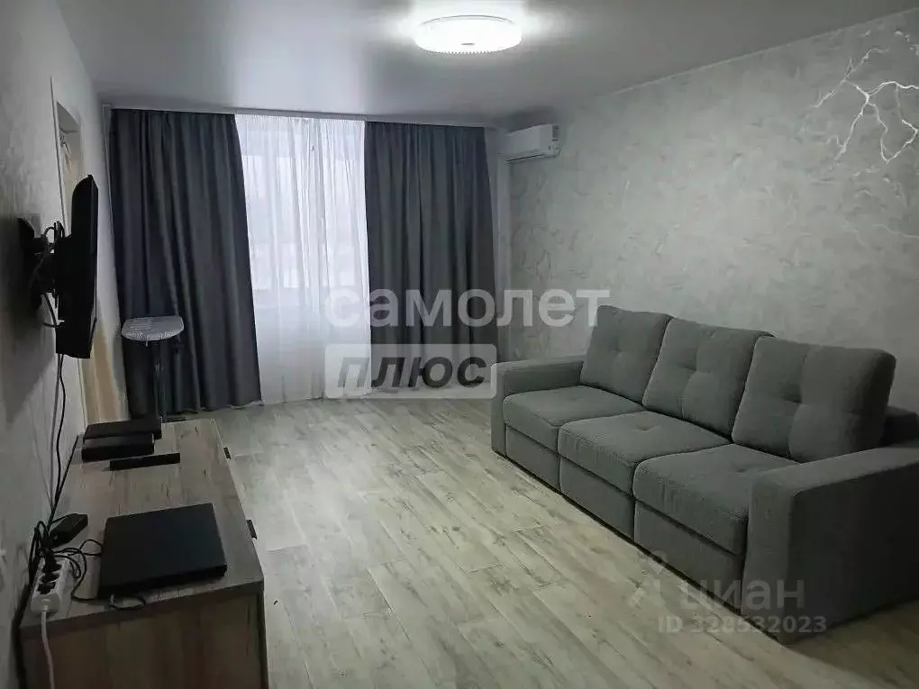 1-к кв. Тюменская область, Тюмень ул. Александра Митинского, 4 (40.9 ... - Фото 1