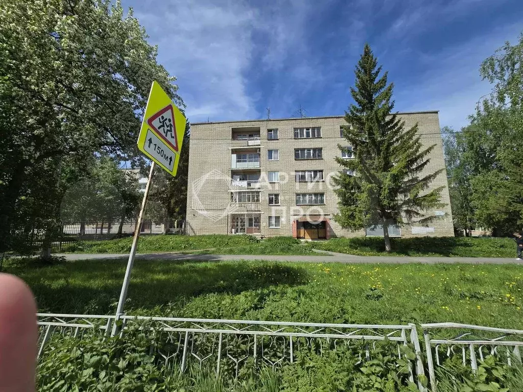 Комната 11,7 м в 7-к., 3/6 эт. - Фото 0