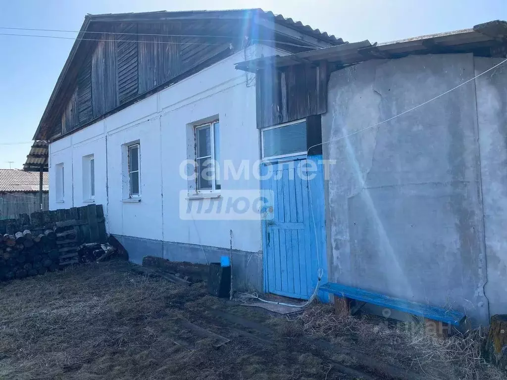 Дом в Иркутская область, Эхирит-Булагатский район, д. Корсук ул. ... - Фото 1
