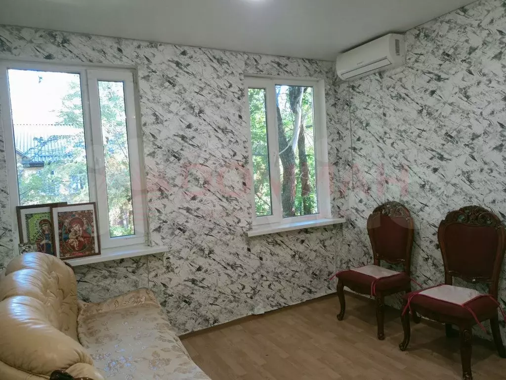 Доля в 2-к. квартире, 46,7 м, 2/2 эт. - Фото 0