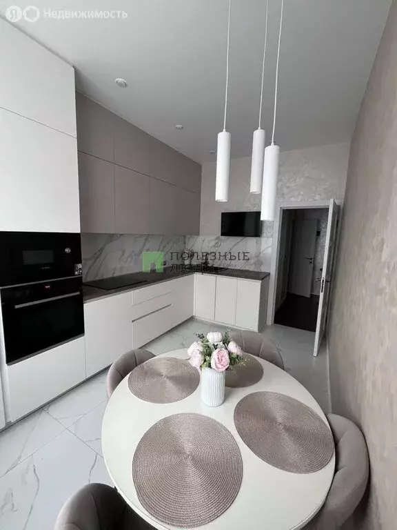 2-комнатная квартира: Красноярск, Норильская улица, 12 (61.8 м) - Фото 1