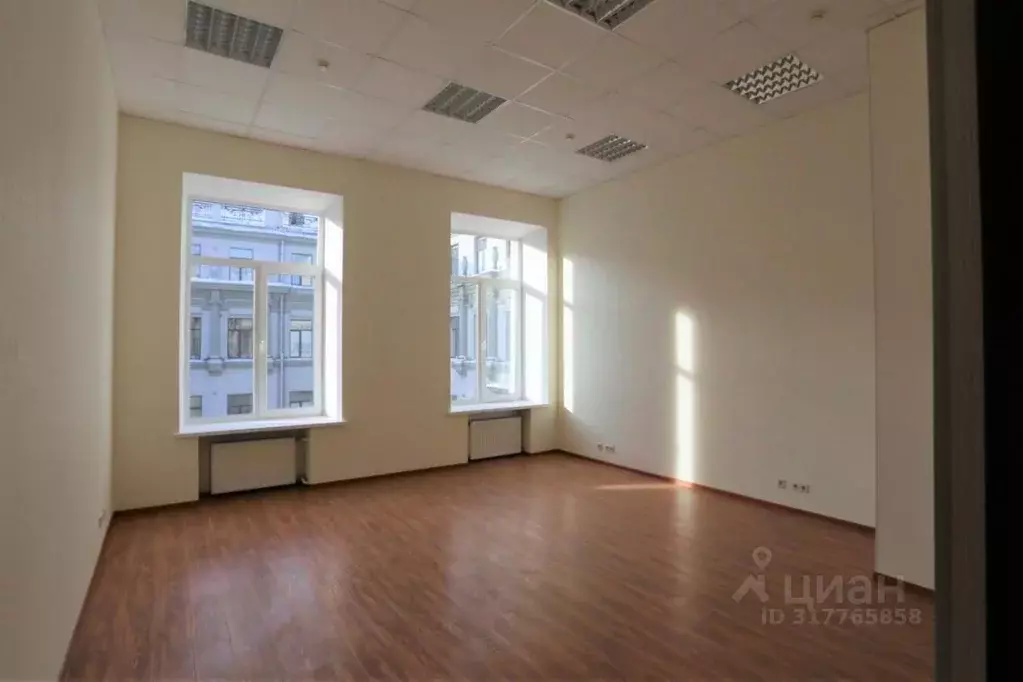 Офис в Москва ул. Большая Лубянка, 5 (100 м) - Фото 1