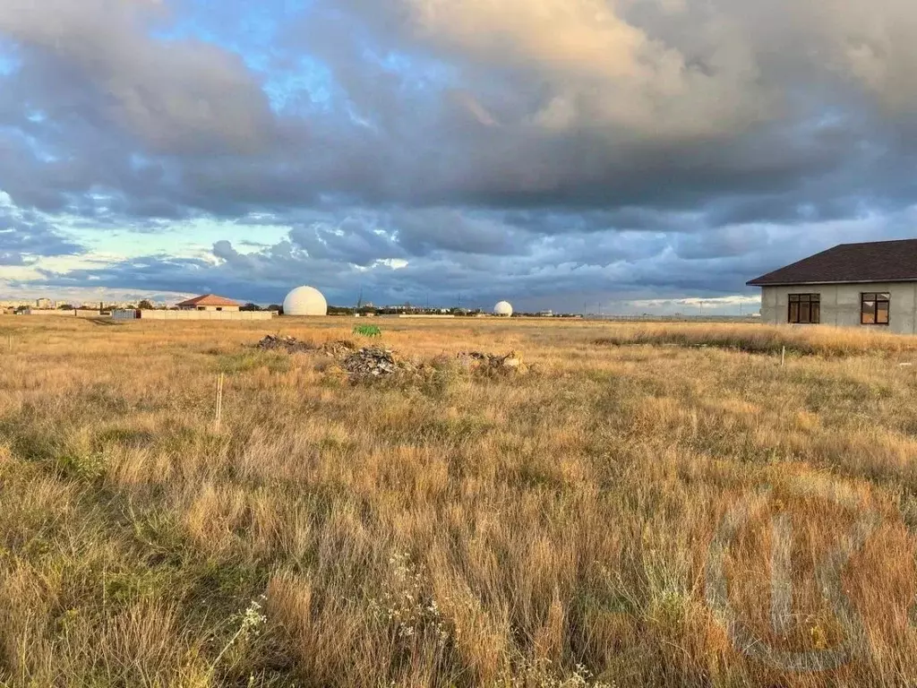 Участок в Крым, Сакский район, с. Уютное ул. Лазурная (7.29 сот.) - Фото 1