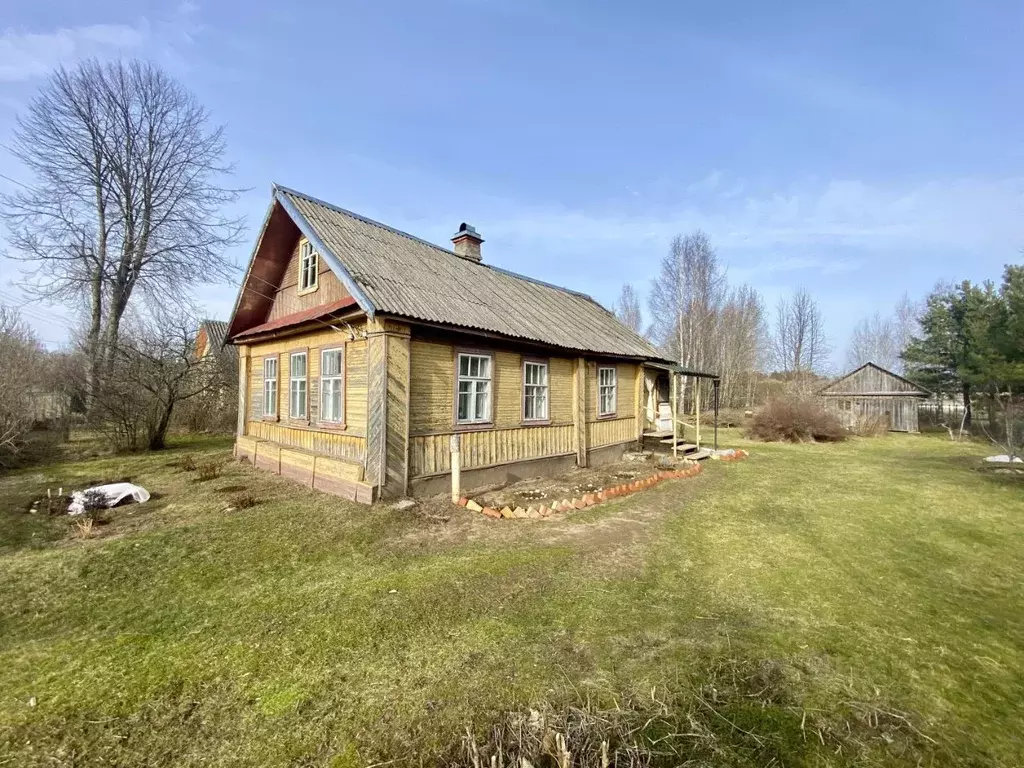 Дом в Псковская область, Гдовский район, Полновская волость, д. Ямок  ... - Фото 1