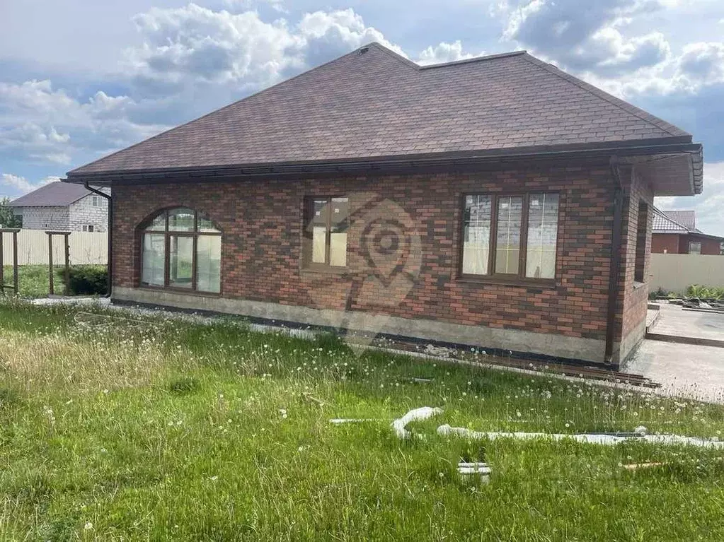 Коттедж в Белгородская область, Старооскольский городской округ, с. ... - Фото 0