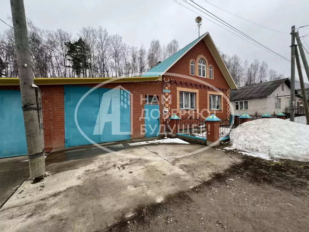 Дом в Пермский край, Кунгур ул. Пугачева, 102 (120 м) - Фото 1