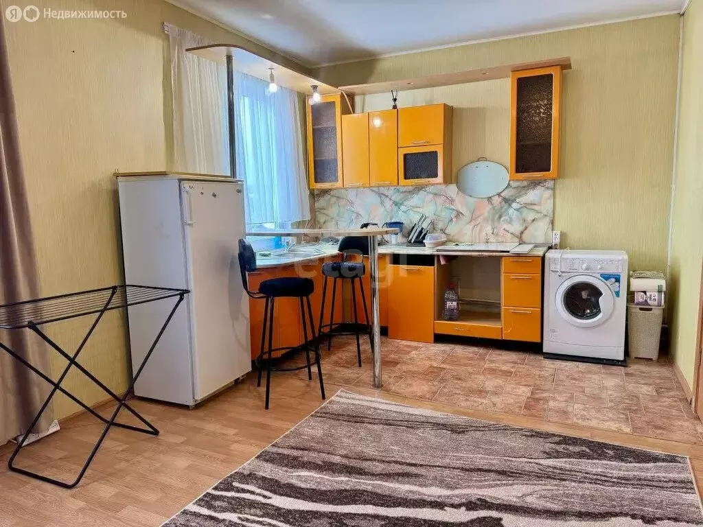 Квартира-студия: Арамиль, Октябрьская улица, 133 (27.8 м) - Фото 0
