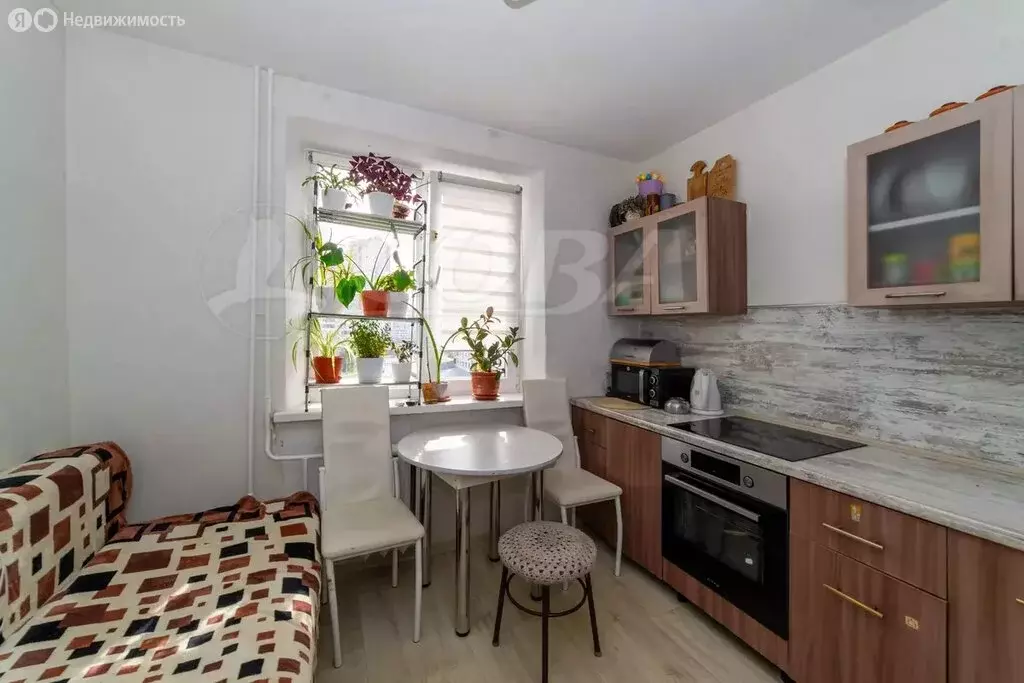 1-комнатная квартира: Тюмень, Заречный проезд, 10 (34 м) - Фото 1