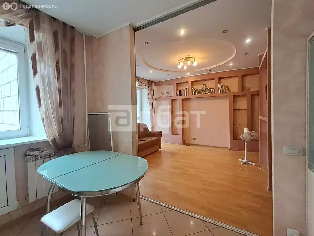 4-комнатная квартира: Кострома, Профсоюзная улица, 25/2с1 (74 м) - Фото 0