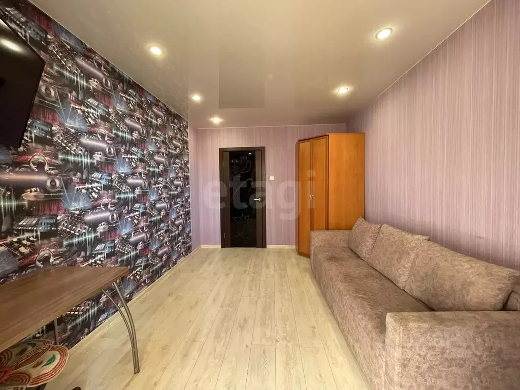 3-к кв. Тюменская область, Тюмень ул. Мельникайте, 129 (66.0 м) - Фото 1