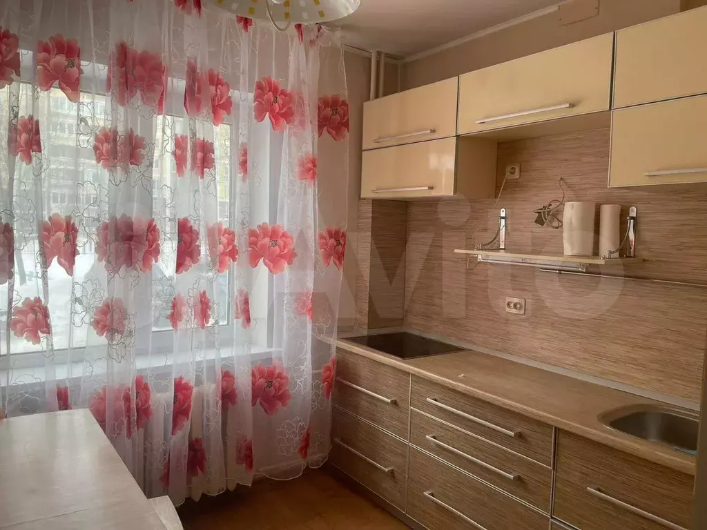2-к. квартира, 56 м, 1/9 эт. - Фото 1