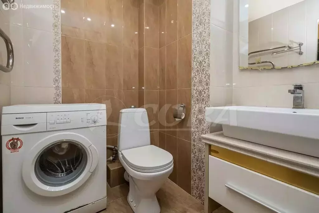 2-комнатная квартира: Тюмень, улица Малыгина, 8 (75.5 м) - Фото 0