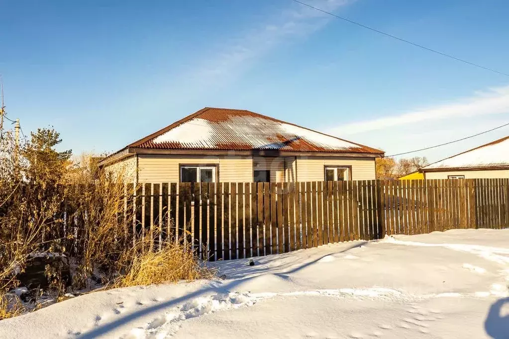 Дом в Амурская область, Благовещенский район, с. Чигири ул. ... - Фото 1